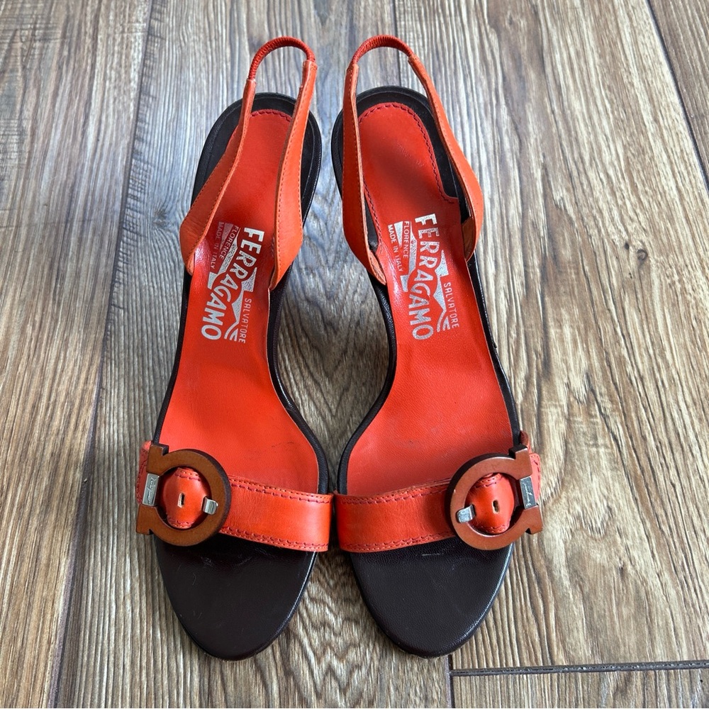 Salvatore Ferragamo Kitten Slingback Heels Orange Brown Leather Size 7.5 - Picture 3 of 9